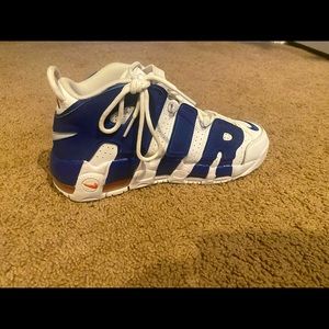 Nike Air More Uptemp "Knicks" #33 Patrick Ewing Sneakers (White/Blue) sz 6Y